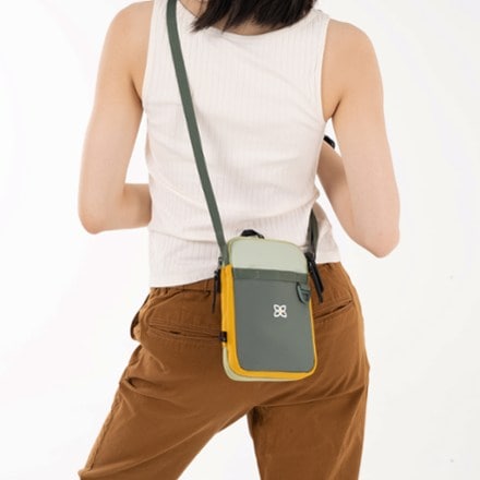 Sherpani Cruz Crossbody Bag - Women's 5