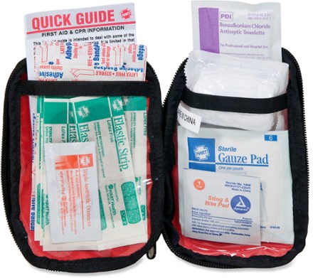 hart health day hike first aid kit