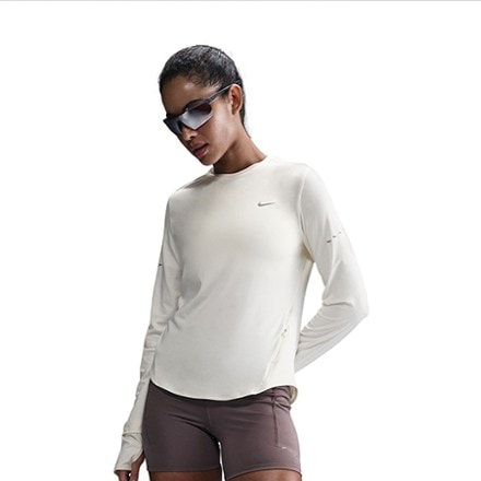 Nike Swift Dri-FIT UV Long-Sleeve Crewneck Top - Women's 1