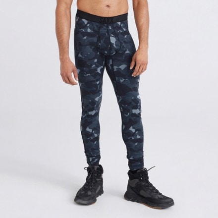 Saxx Roast Master Midweight Base Layer Bottoms - Men's 1