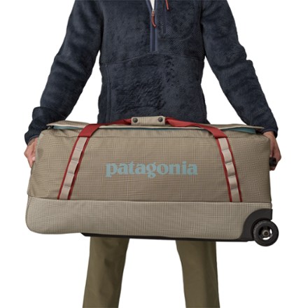 Patagonia Black Hole Wheeled Duffel 100 L 1