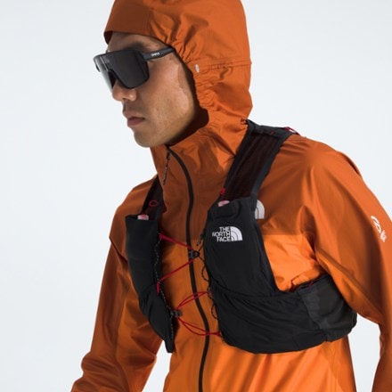 The North Face Summit Series Run Vest 10 Hydration Vest 3