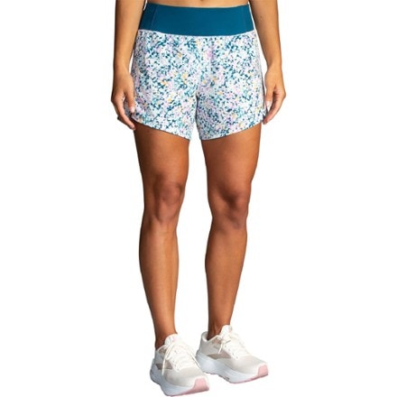 Brooks Chaser 5" Shorts - Women's 1