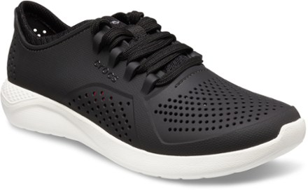 crocs women's walking shoes