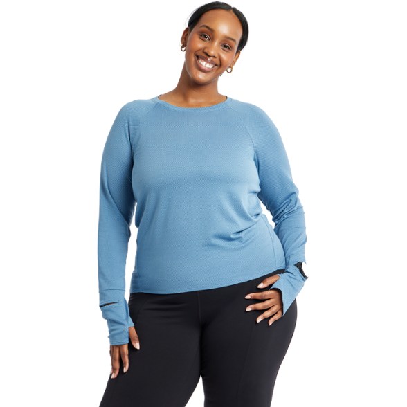 On Body Image of color Stratus