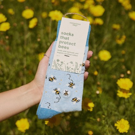 Conscious Step Socks That Protect Bees 3