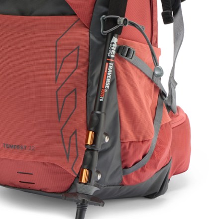 Osprey Tempest 22 Pack - Women's Trekking pole attachments