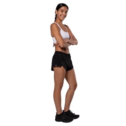 Nathan Essential Shorts - Women's 3