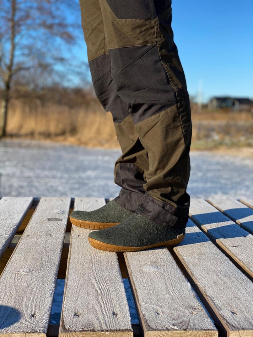 Location Image for Model BR Slip-On Slippers - Men's