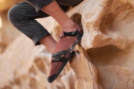 Bedrock Sandals Mountain Clogs - Leather Suede 6