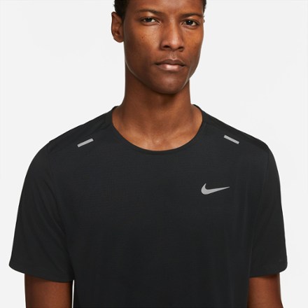 Nike Dri-FIT Rise 365 Running Top - Men's 6