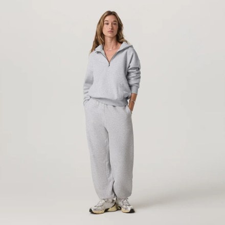 Vuori Restore Classic Sweatpants - Women's 3