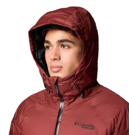 Columbia Roaring Fork Down Jacket - Men's 4