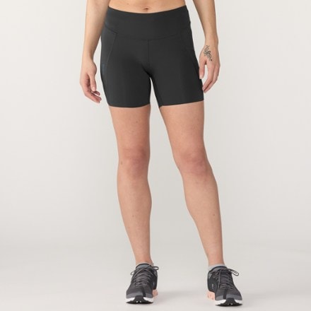 Janji Pace 5" Shorts - Women's 1