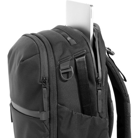 Aer Travel Pack 4 - 28 L 8