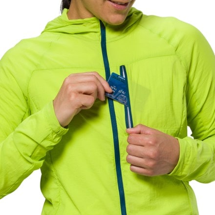 Nathan Stealth Jacket 2.0 - Women's 8