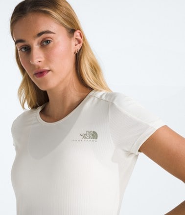 The North Face Kikash T-Shirt - Women's 4