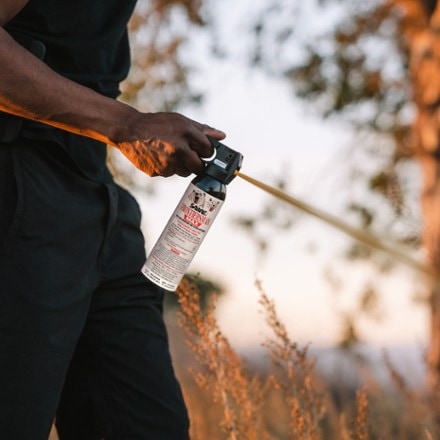 FRONTIERSMAN FRONTIERSMAN MAX 7.9 oz. Bear Spray & Mountain Lion Spray with Belt Holster 3