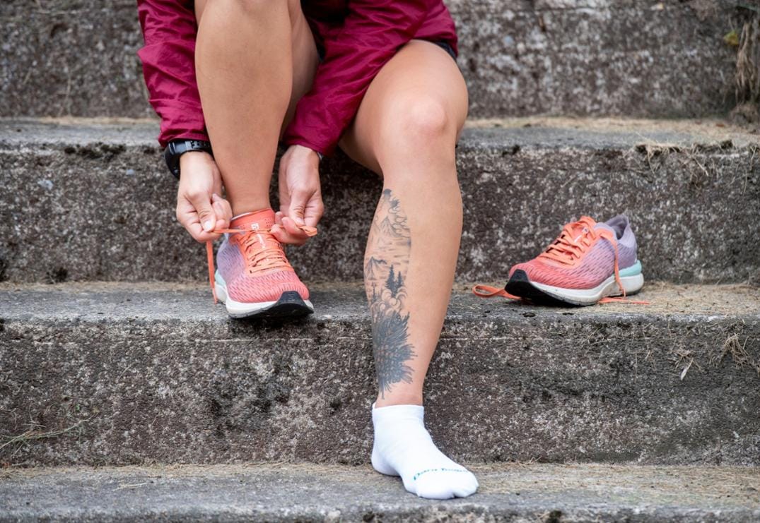 Location Image for Run No-Show Tab Ultralightweight Cushion Socks - Women's