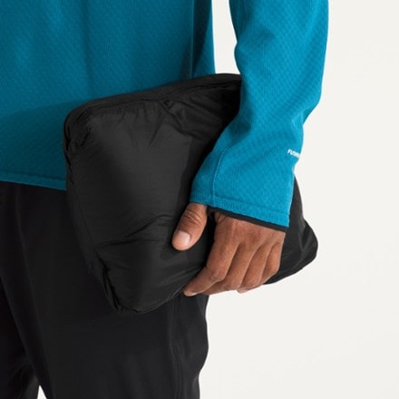 The North Face Summit Series Breithorn Down Vest - Men's 4