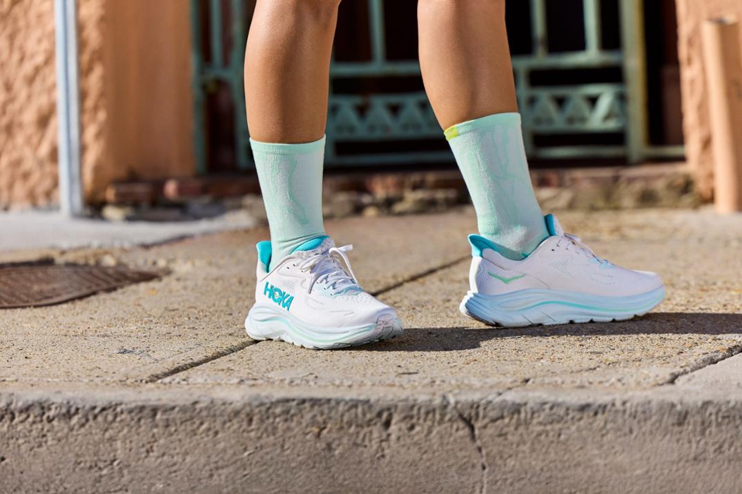 Location Image for Clifton 10 Road-Running Shoes - Women's