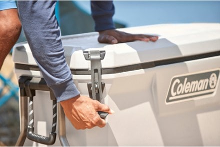 Coleman Convoy Series 100-Quart Wheeled Cooler 4