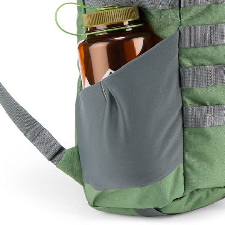 MYSTERY RANCH 2 Day EDC Pack Water bottle pocket (Water bottle sold separately)