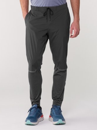 Model info: Height: 6'1" | Waist: 31" | Inseam: 32" | Wearing size: M