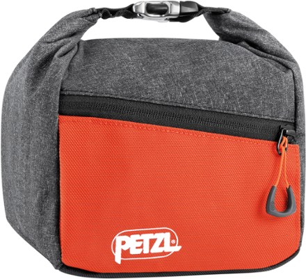 Petzl Sakab Chalk Bucket 3