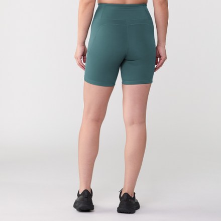 Fjallraven Abisko 6" Short Tights - Women's 2