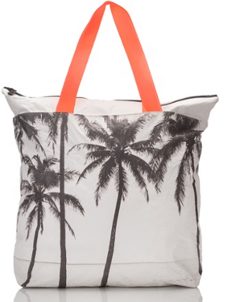 day tripper tote