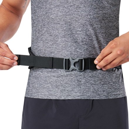 Nathan Adjustable Fit Zipster 2.0 Running Belt 6