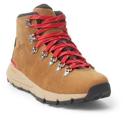 Best hiking boots clearance rei