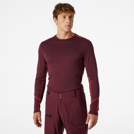 Helly Hansen LIFA Merino Midweight Crew Base Layer Top - Men's 1