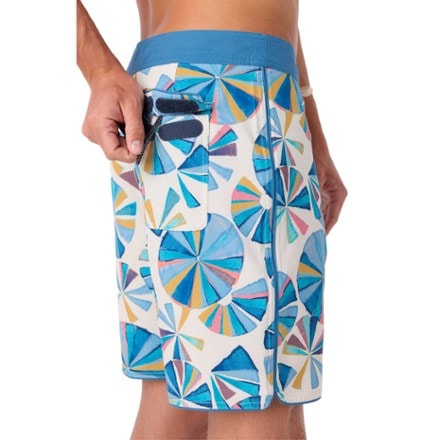 O'Neill Hyperfreak Mysto Scallop 19" Board Shorts - Men's 3