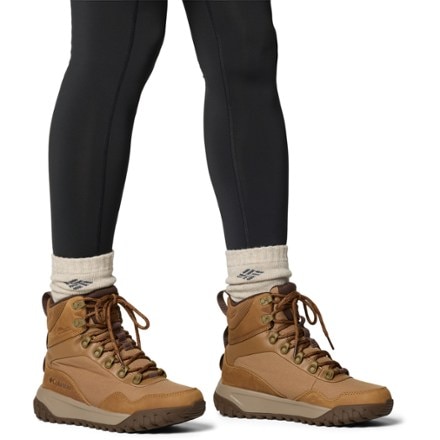 Columbia Burnsider Omni-Heat Infinity Snow Boots - Women's 9