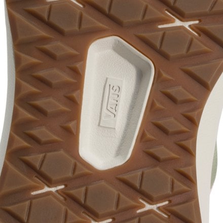 Vans UltraRange 2.0 RapiWeld Sneakers - Women's 6