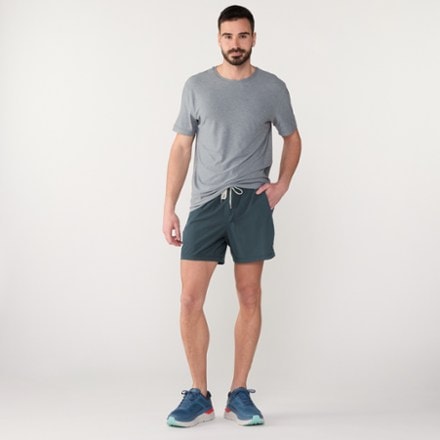 Vuori Kore Shorts - Men's 5" Inseam 3