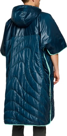 Rumpl Original Puffy Changing Poncho 3