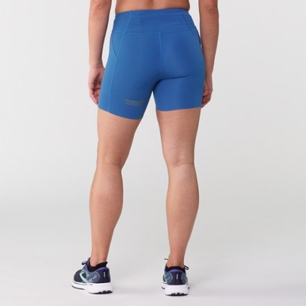 Janji Pace 5" Shorts - Women's 2