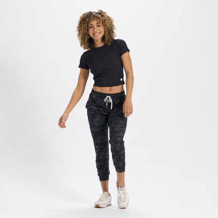 vuori black camo joggers