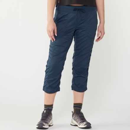 The North Face Aphrodite 2.0 Capri Pants - Women's 0