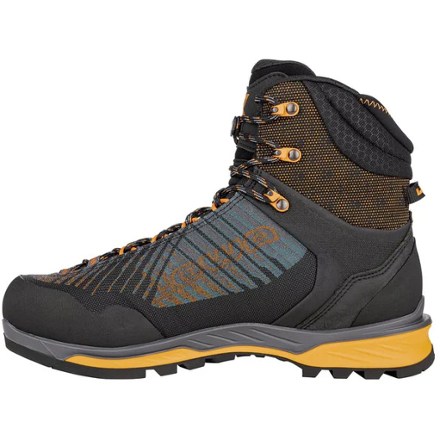Lowa Mangart GTX Mid Mountaineering Boots - Men's 1