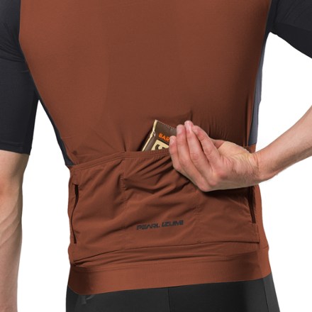 PEARL iZUMi Expedition Cycling Jersey - Men's 6