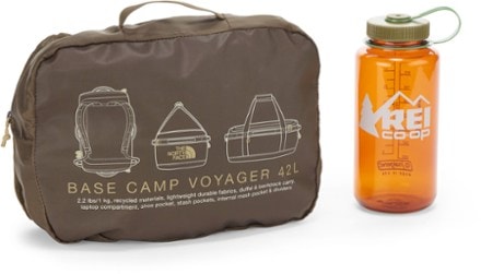 The North Face Base Camp Voyager Duffel - 42 L Stuff sack (32 fl. oz. bottle not included)