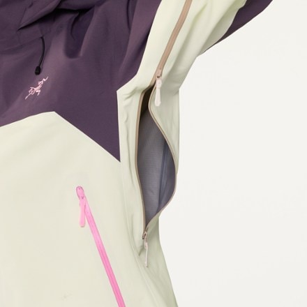 Arc'teryx Beta AR Jacket - Women's 8