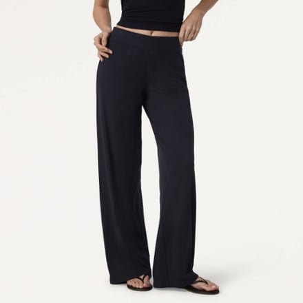 On Body Image of color Black