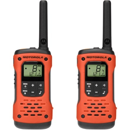 Motorola TALKABOUT T605 H2O 2-Way Radios - Pair 1