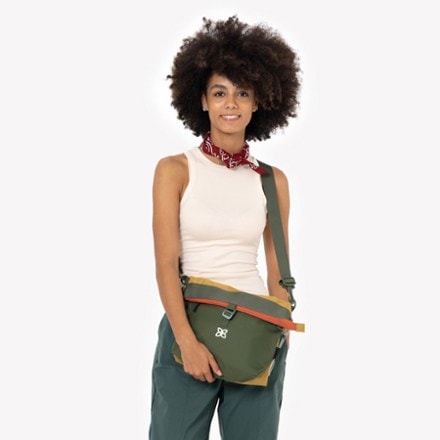 Sherpani Viso Tote Crossbody Bag - Women's 6