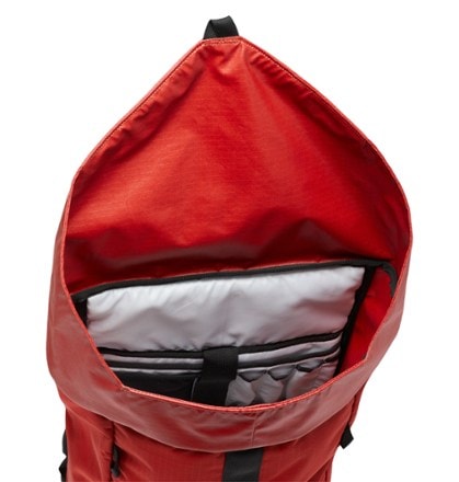 Mountain Hardwear Camp 4 32 Pack 3